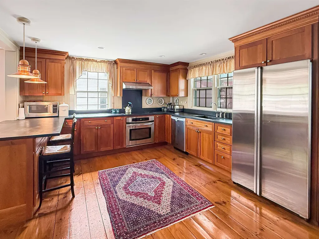 54 Main Street Grafton VT 05146
