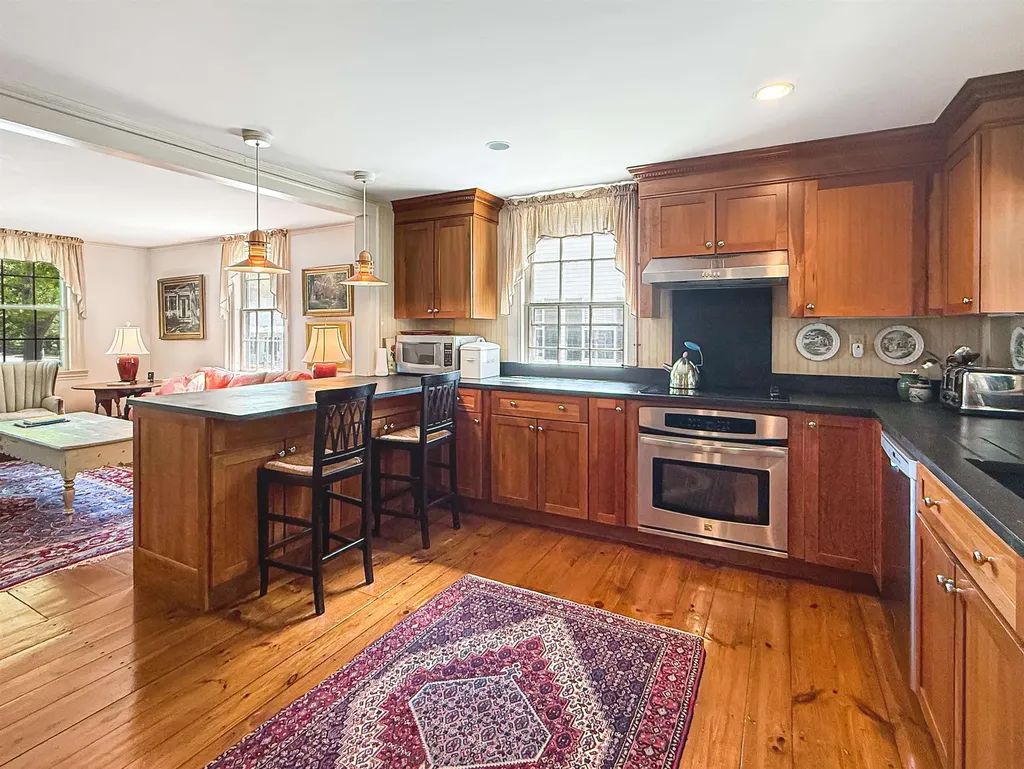 54 Main Street Grafton VT 05146