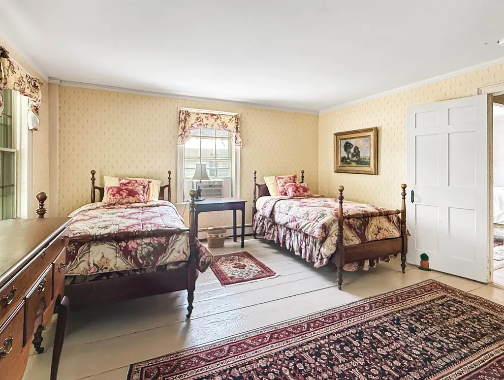 54 Main Street Grafton VT 05146
