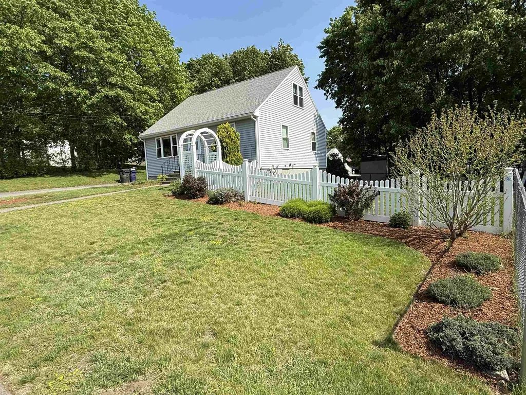10 Vandette Avenue Dracut MA 01826