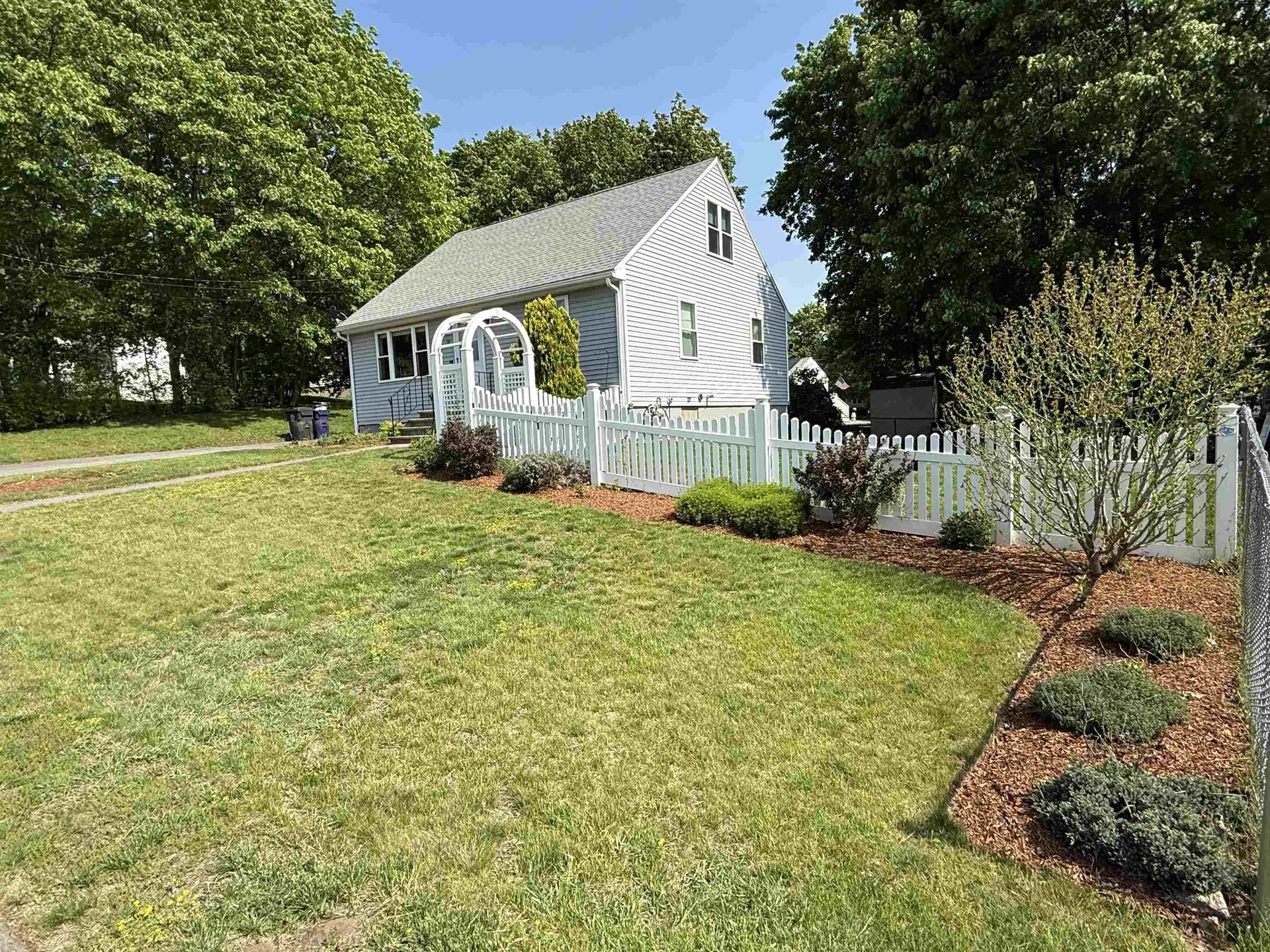 10 Vandette Avenue Dracut MA 01826