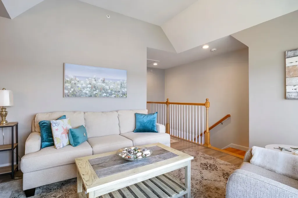 24 Harbor Road Hampton NH 03842