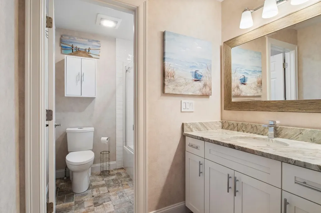 24 Harbor Road Hampton NH 03842