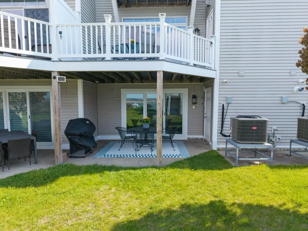 24 Harbor Road Hampton NH 03842