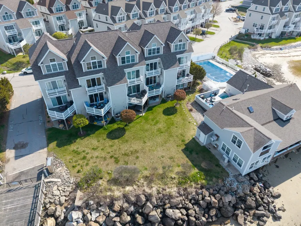 24 Harbor Road Hampton NH 03842