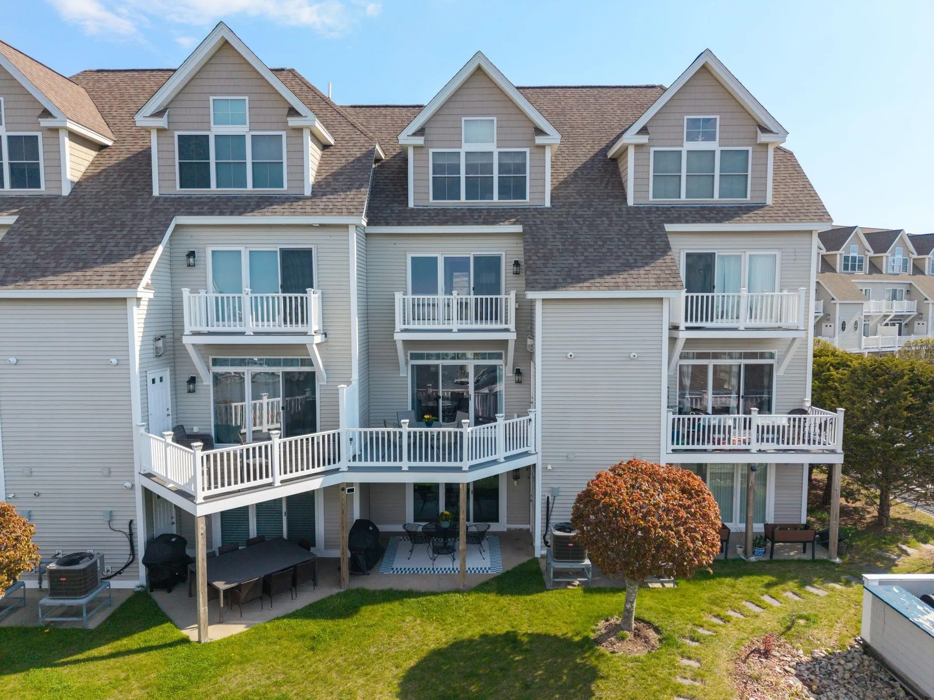 24 Harbor Road Hampton NH 03842