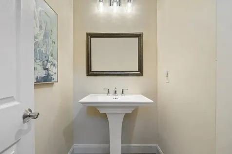 24 Harbor Road Hampton NH 03842