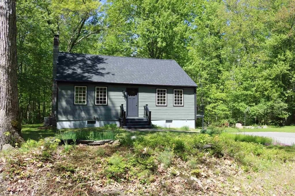 34 Brooks Road Barrington NH 03825