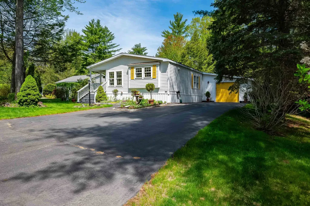 12 Diamondback Drive Rochester NH 03868