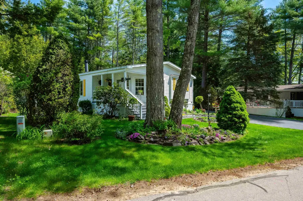 12 Diamondback Drive Rochester NH 03868