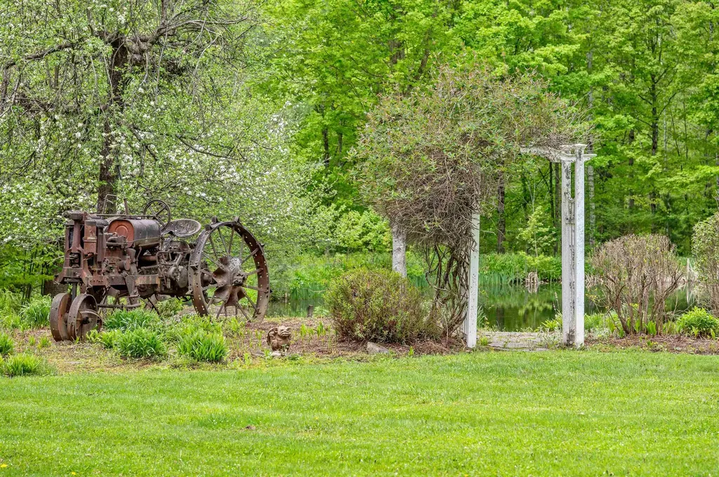 753 Scrabble Hill Road Duxbury VT 05676