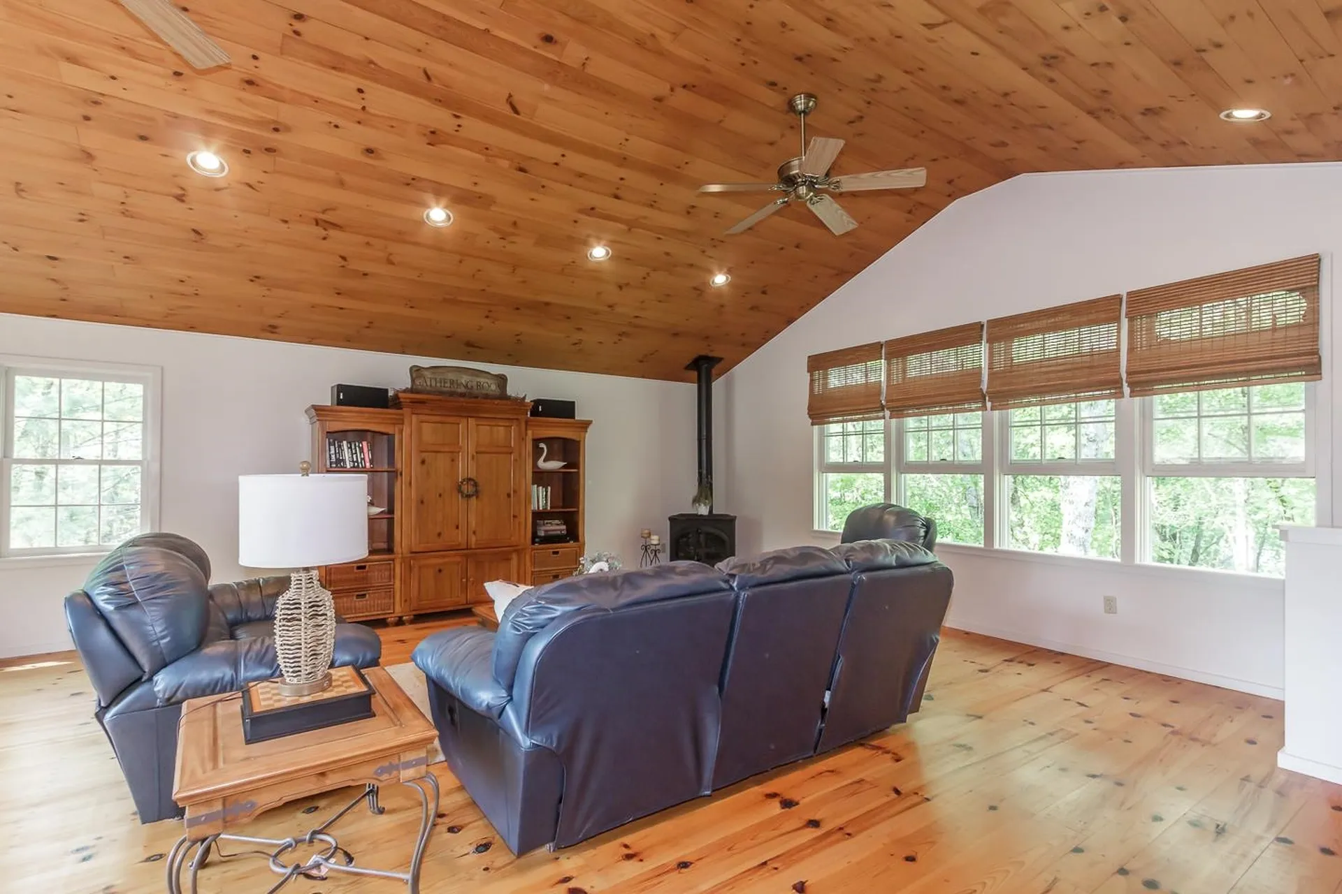 4 Leary Drive Litchfield NH 03052