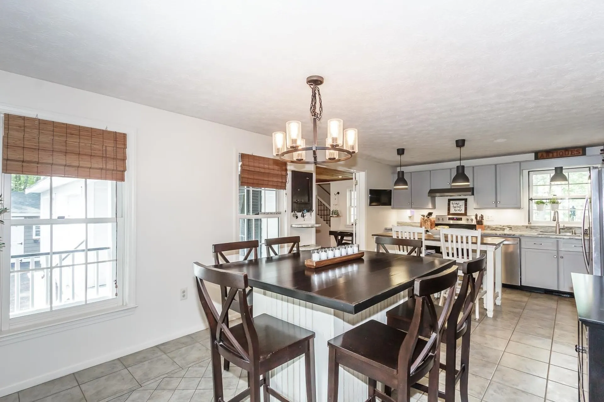 4 Leary Drive Litchfield NH 03052