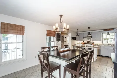 4 Leary Drive Litchfield NH 03052