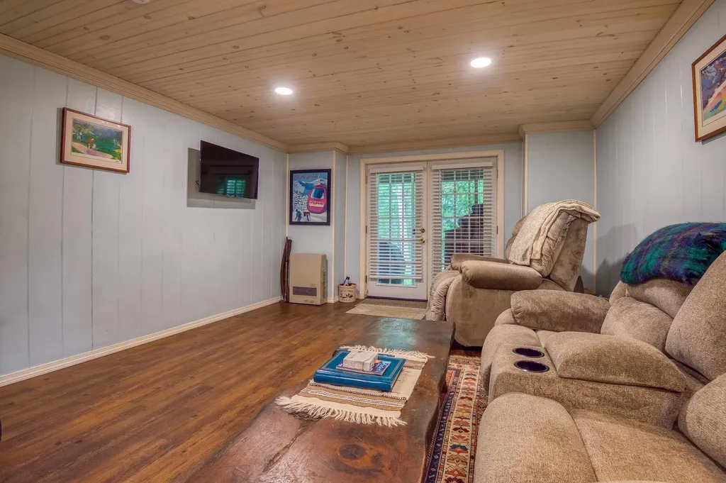 78 Saco Pines Road Conway NH 03813