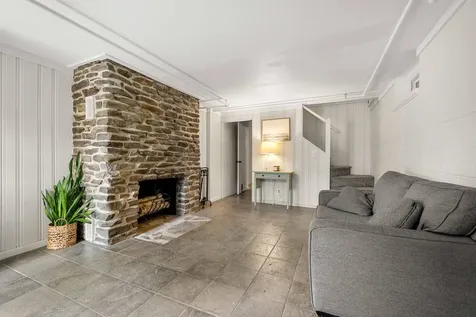 352 East Road Hampstead NH 03841