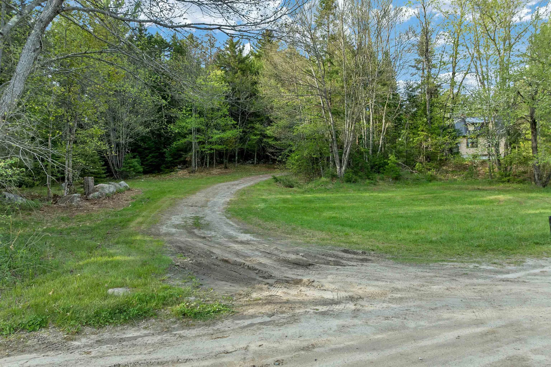 322 Slab City Road Grafton NH 03240
