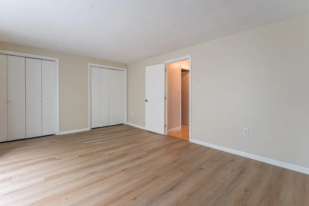 4 Harwich Court Merrimack NH 03054