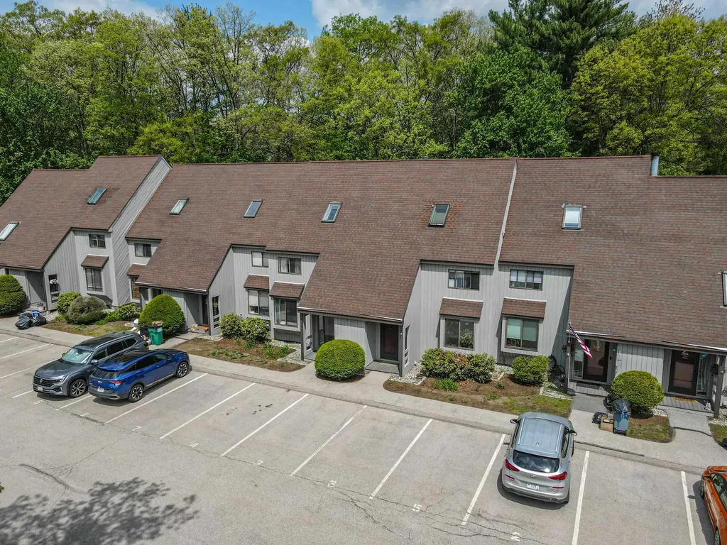 4 Harwich Court Merrimack NH 03054