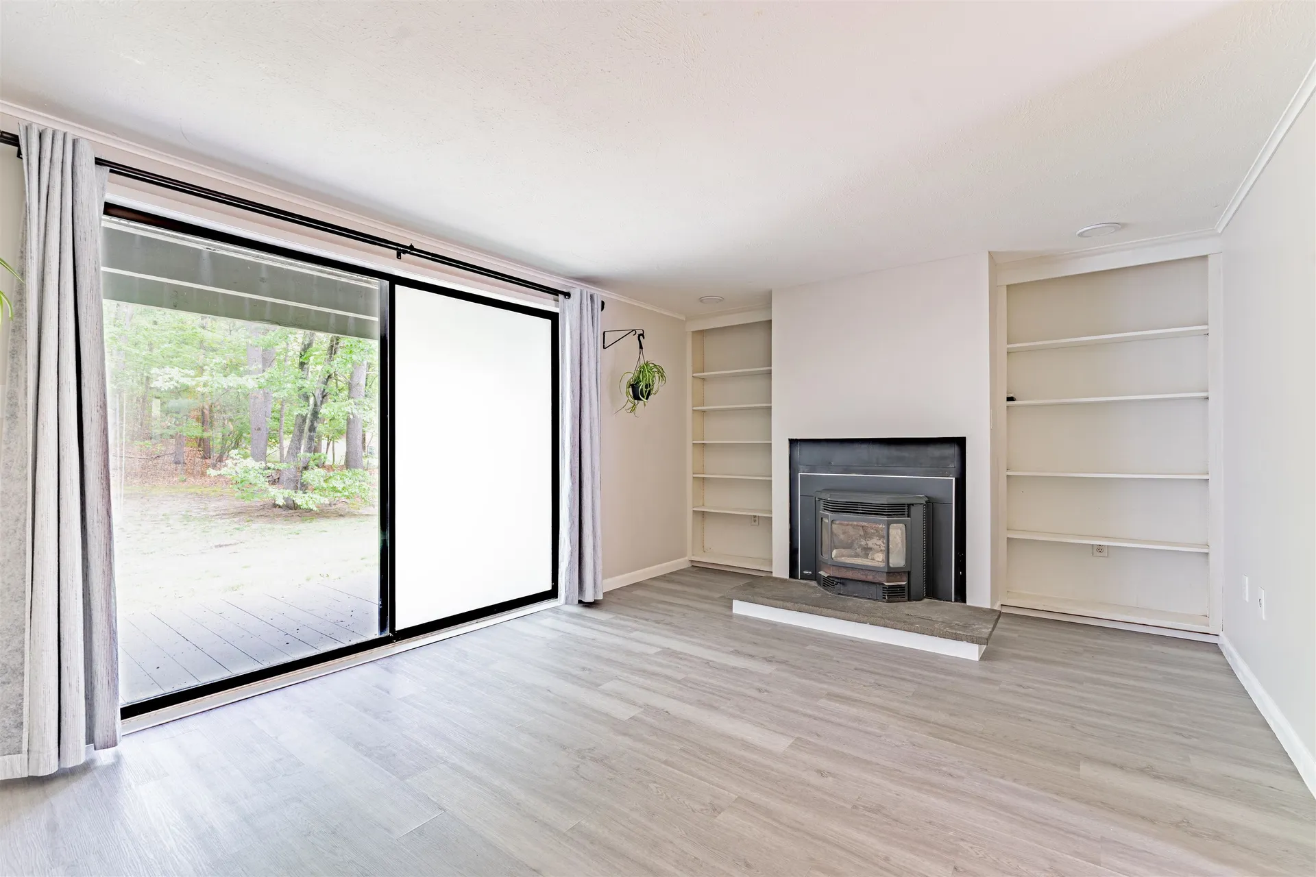 4 Harwich Court Merrimack NH 03054