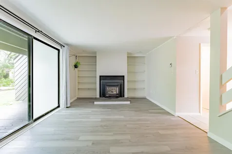 4 Harwich Court Merrimack NH 03054
