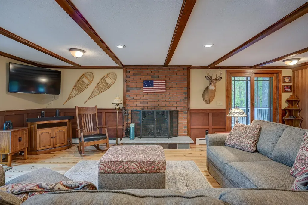 31 Interlaken Circle Madison NH 03849