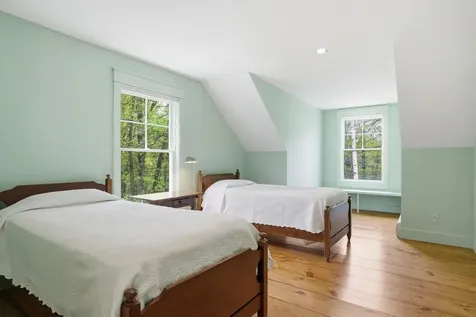 27 Orchard Lane Alton NH 03809