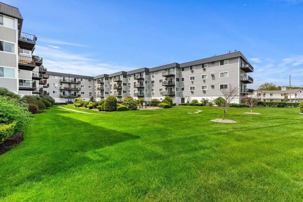 190 Kings Highway Hampton NH 03842