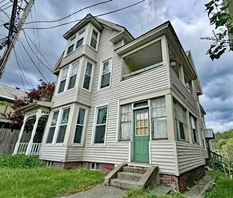 19 Canal Street Brattleboro VT 05301