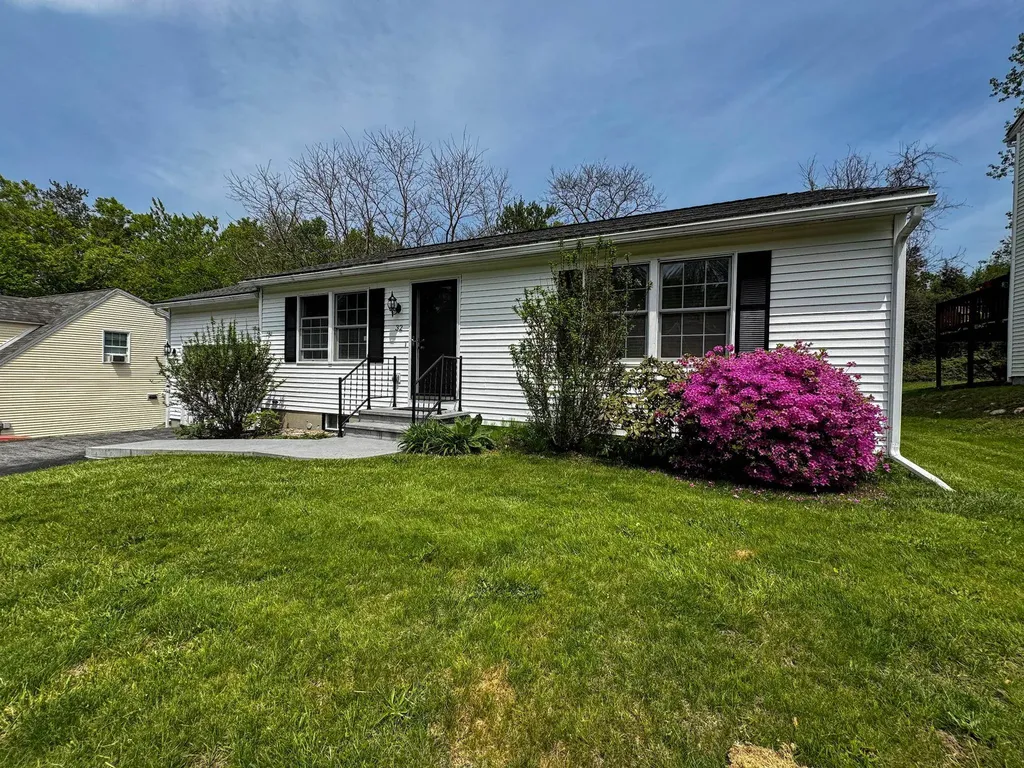 32 Albe Drive Bennington VT 05201