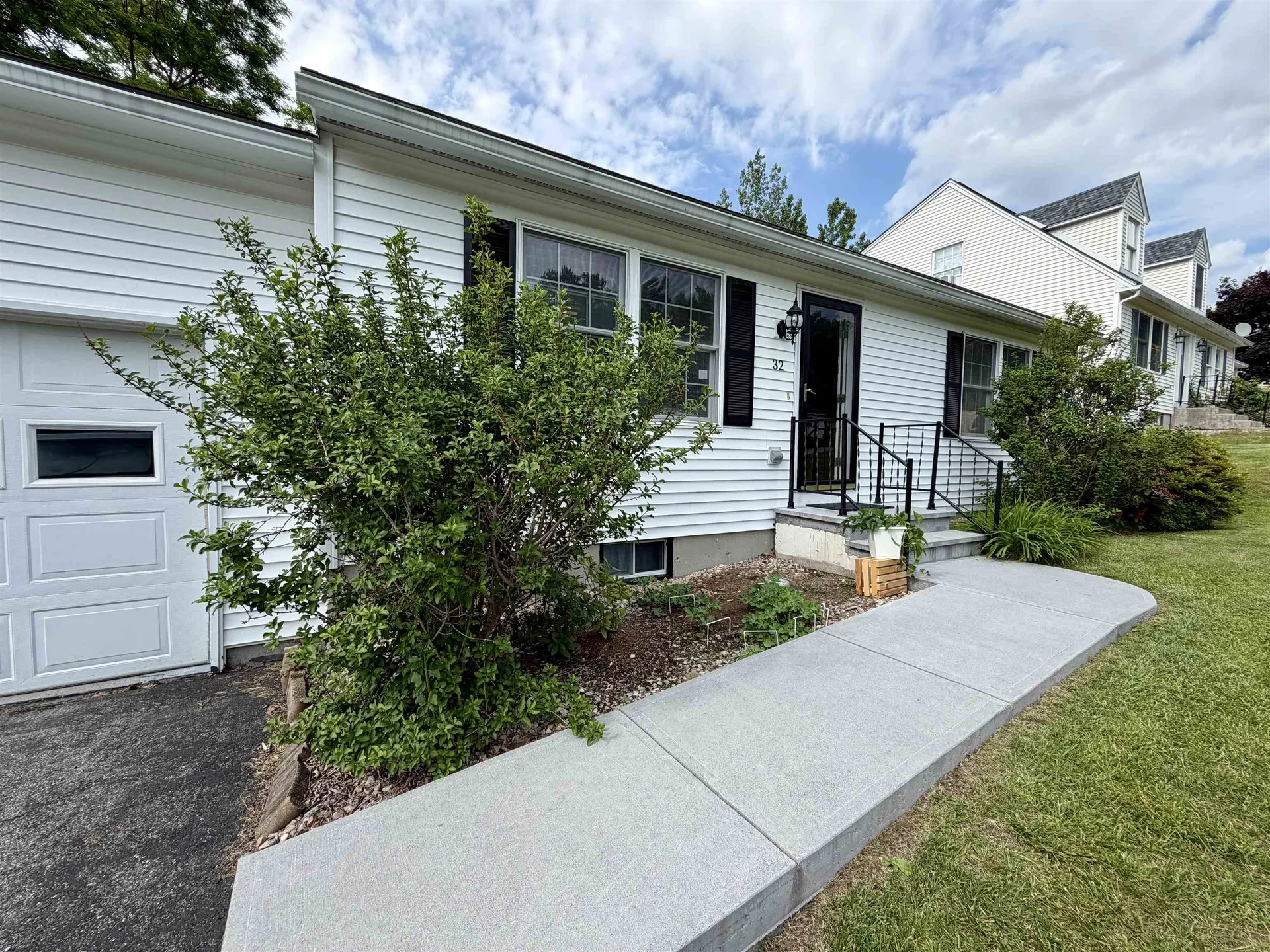 32 Albe Drive Bennington VT 05201