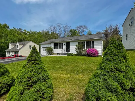 32 Albe Drive Bennington VT 05201