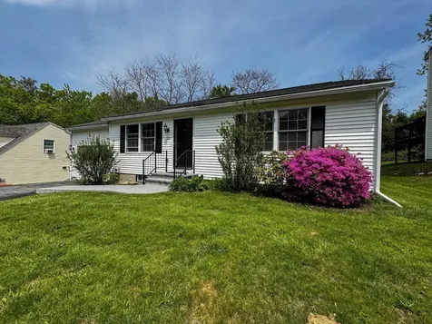 32 Albe Drive Bennington VT 05201