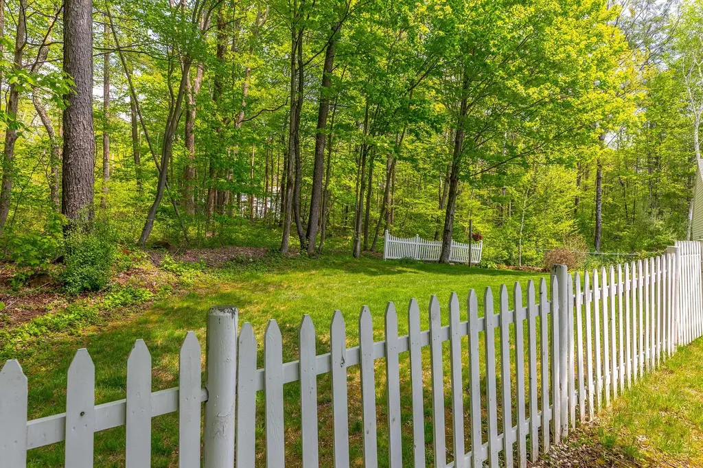 185 Kelleher Road Dorset VT 05251