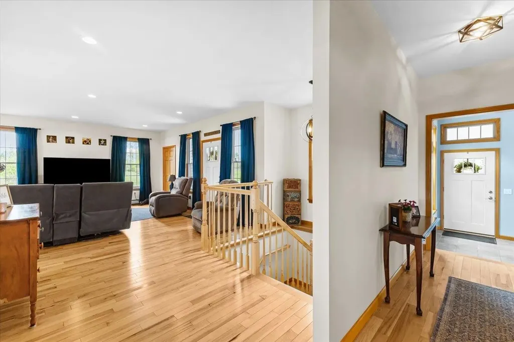 28 Rileys Way Highgate VT 05459