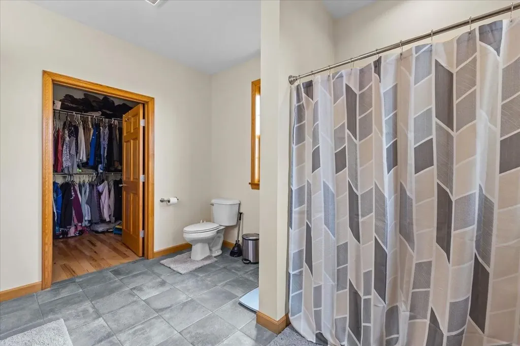 28 Rileys Way Highgate VT 05459