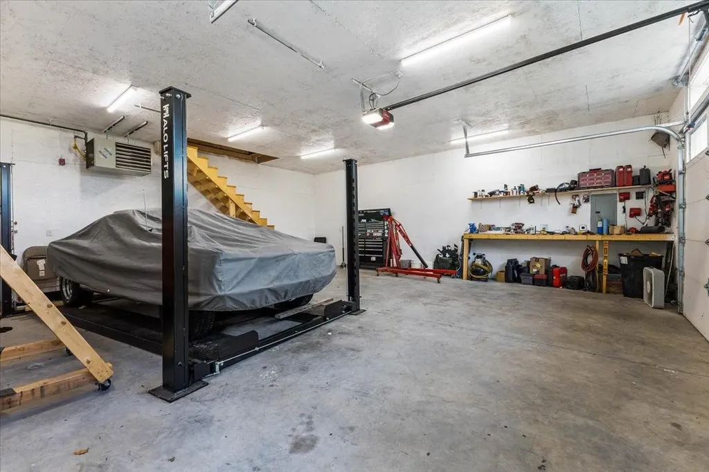 28 Rileys Way Highgate VT 05459