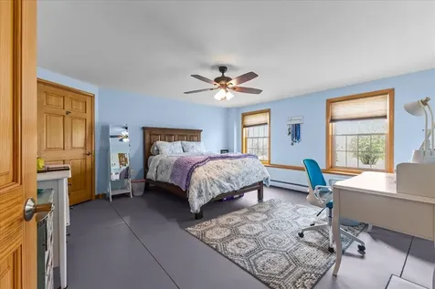 28 Rileys Way Highgate VT 05459