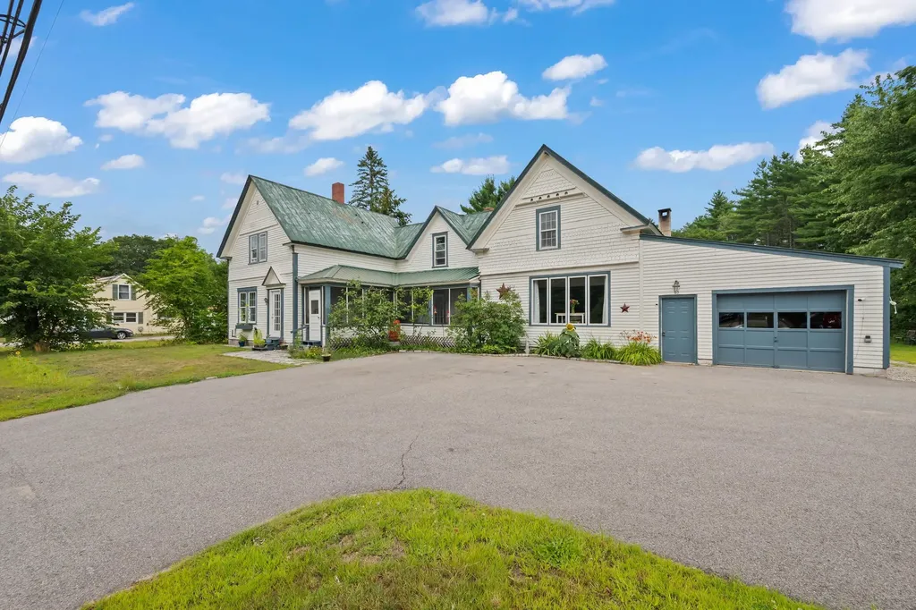 63 Mill Street Conway NH 03813