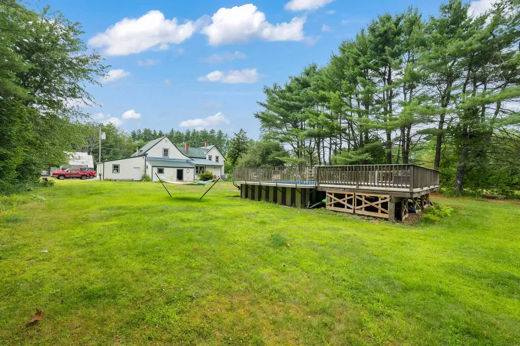 63 Mill Street Conway NH 03813