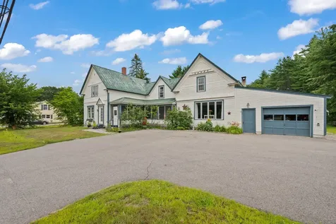 63 Mill Street Conway NH 03813