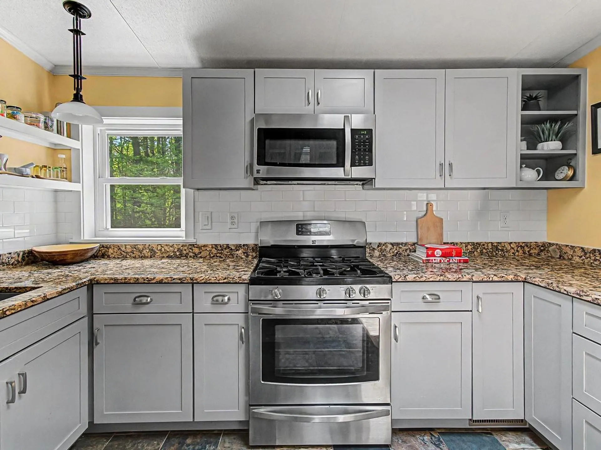 135 Duxfarm Estates Duxbury VT 05676