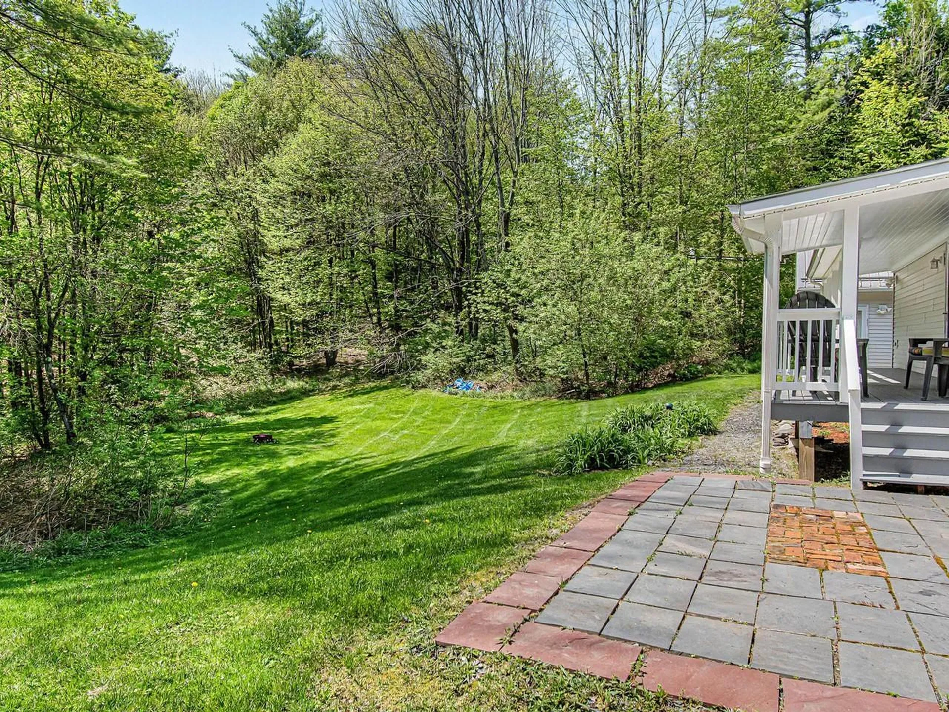 135 Duxfarm Estates Duxbury VT 05676