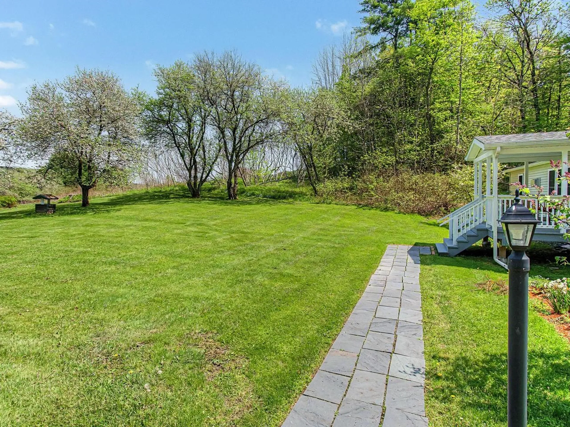 135 Duxfarm Estates Duxbury VT 05676