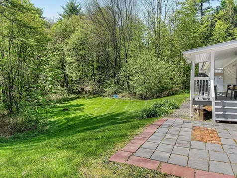 135 Duxfarm Estates Duxbury VT 05676