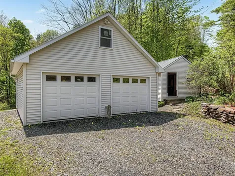 135 Duxfarm Estates Duxbury VT 05676