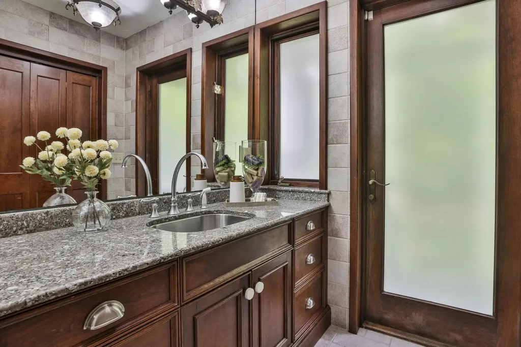 92 Potter Road Wilton NH 03086