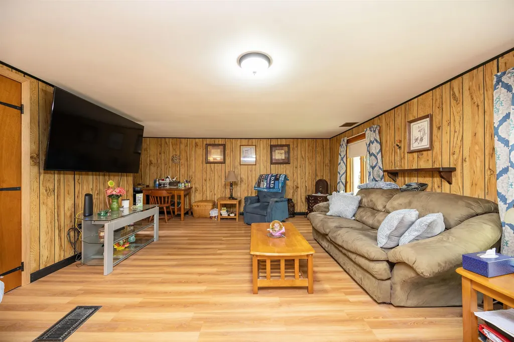 269 Suiter Road Waterford VT 05819