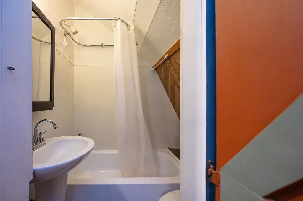 269 Suiter Road Waterford VT 05819
