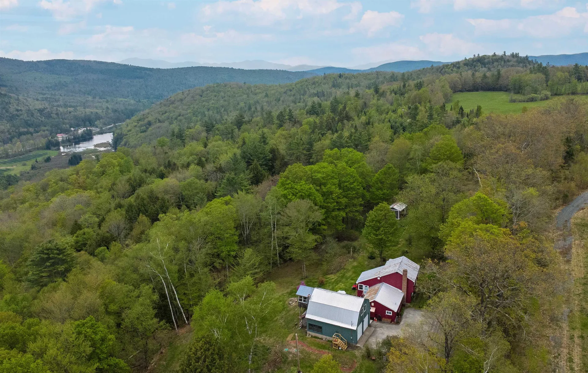 269 Suiter Road Waterford VT 05819